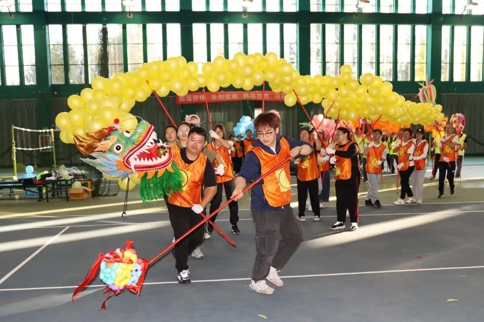 “同心同行，聚力共贏”安利醫(yī)院?jiǎn)T工拓展訓(xùn)練!