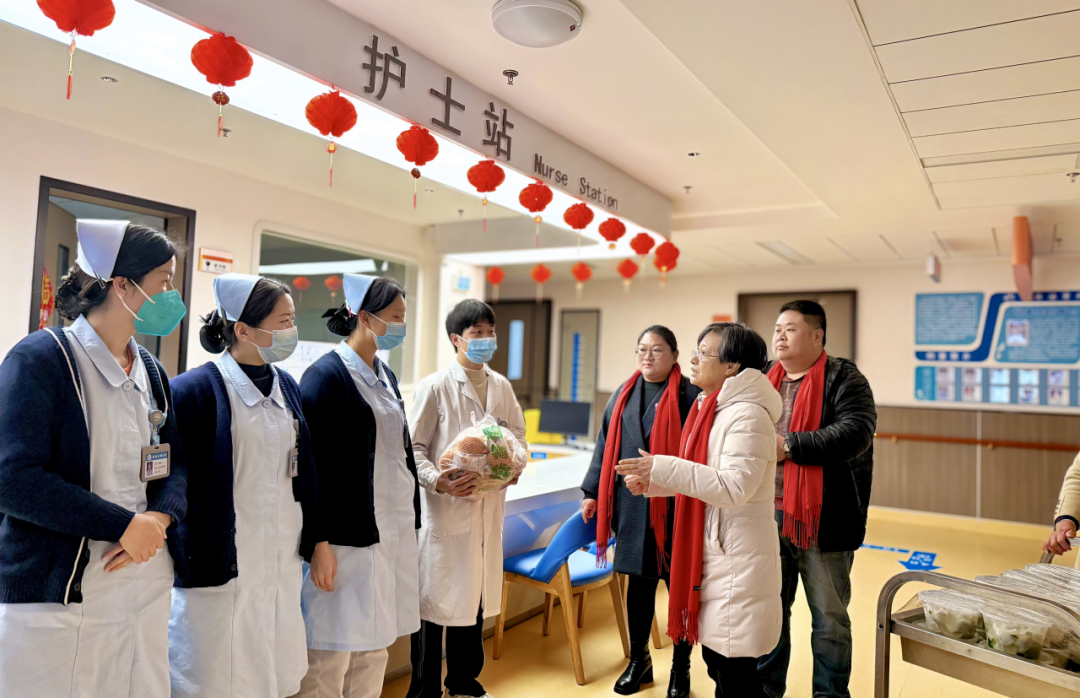 新春慰問送溫情，除夕關(guān)懷暖人心！